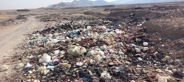 زباله های رها شده در شهر تفت و تهدید سلامت منابع آب، محیط زیست و شهروندان